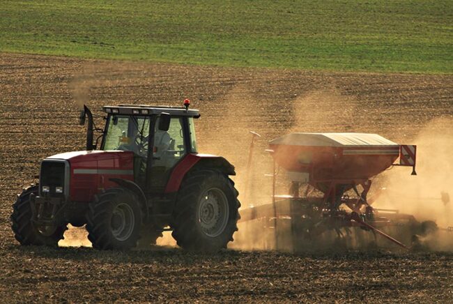 fertilizer spreader 1